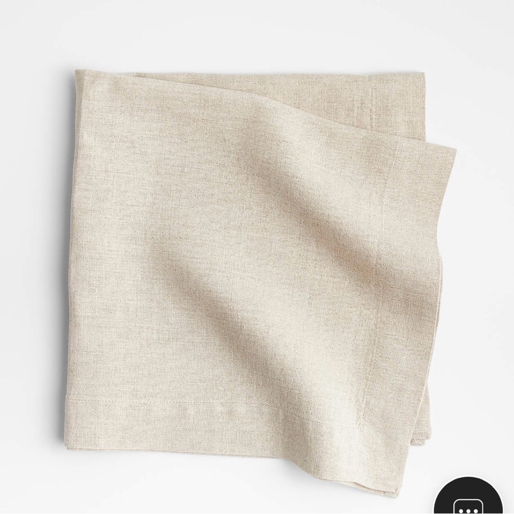 Set of 4 Crate & Barrel Marin Natural European Flax Certified Linen Napkins